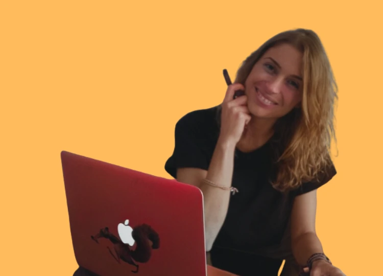 FOTOGRAFIA DOCENTE ROBERTA ALESSANDRINI MASTER IN LUXURY BUSINESS & BRAND MARKETING.png