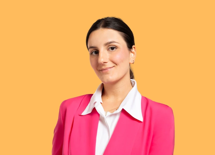 FOTOGRAFIA GRETA CASAGRANDE MASTER IN LUXURY BUSINESS & BRAND MARKETING.png