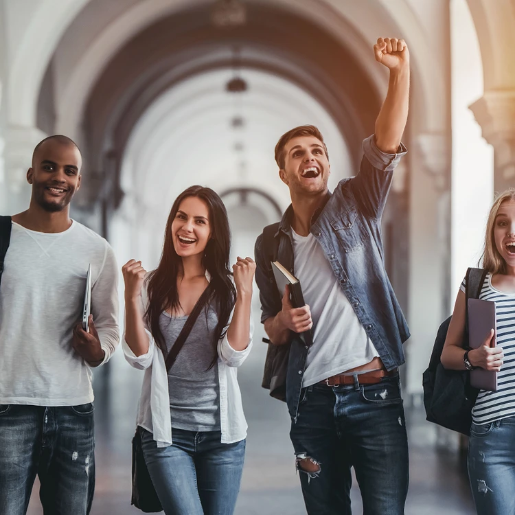 Foto termina la seconda edizione del Master in NFT Creator & Metaverse Design