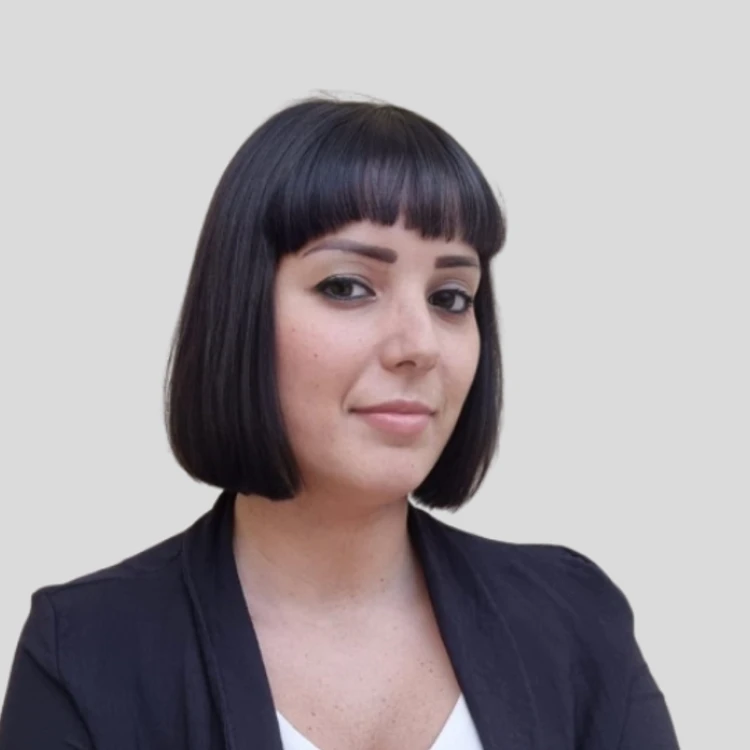 Fotografia di Rossella Caputo allieva master web marketing, social media & graphic design.png